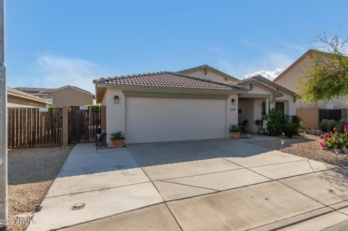 16379 Post Dr, Sun City, AZ 85388-2174