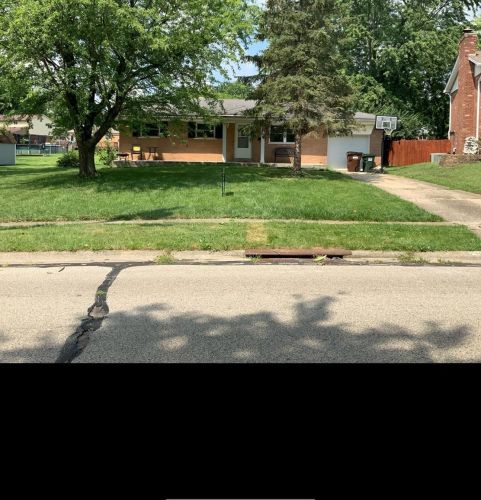 3786 Brockton Dr, Cincinnati, OH 45251-2407