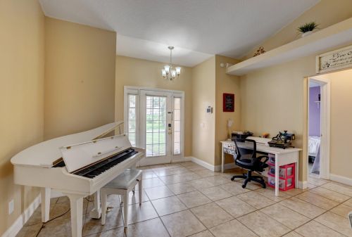 1414 Dimperio Ave, Fort Pierce, FL 34953-7036