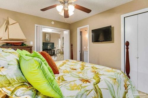 4810 Huron Dr, Pensacola FL  32507-8739 exterior