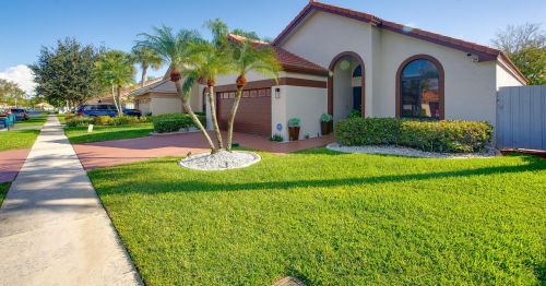 174 Executive Cir, Boynton Beach, FL 33436-1833