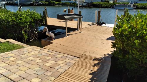 122 Silvery Ln, Vero Beach, FL 32960-5642