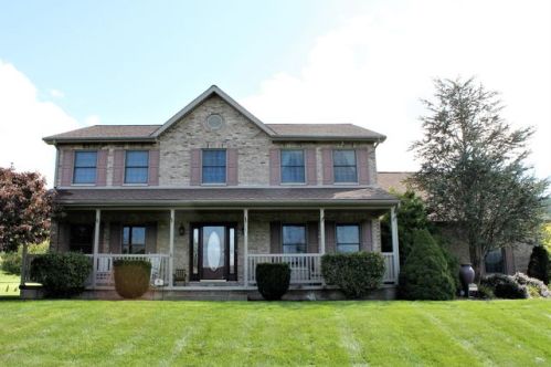 230 Hanna St, Sugarloaf, PA 18249-1035