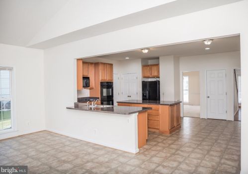 10411 Silver Creek Ct, Spotsylvania VA  22553-4482 exterior