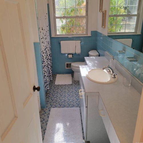 18 Northfield Dr, Northport NY  11768-2413 exterior