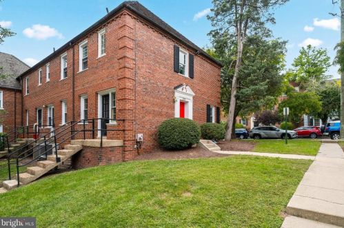 2118 Suitland Ter, Washington, DC 20020-1109
