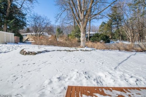 189 Kakeout Rd, Kinnelon, NJ 07405-2538
