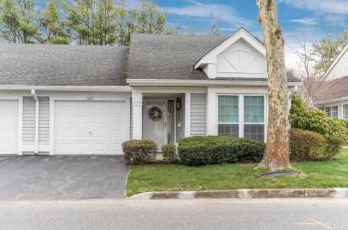 287 Glen Dr, Panamoka, NY 11961-1636