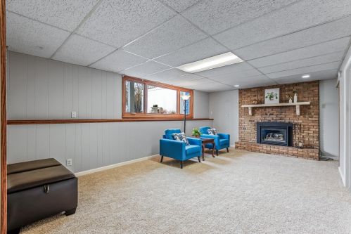 444 County Rd B, Saint Paul MN 55113-4305 exterior