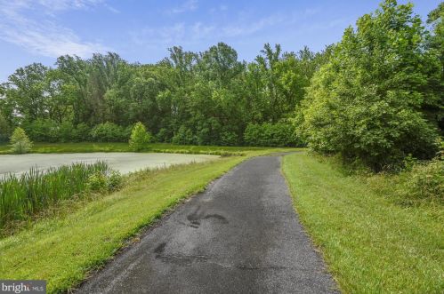 4401 Burkes Promise Dr, Bowie MD  20720-4698 exterior