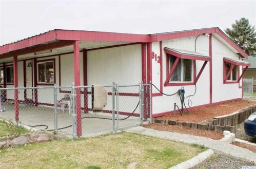 812 Cedar Ave, Pasco, WA 99301-4217