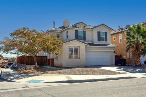 15111 Diamond Rd, Victorville, CA 92394-9528