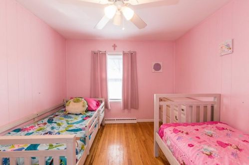 298 England St, Cumberland RI  02864-7209 exterior