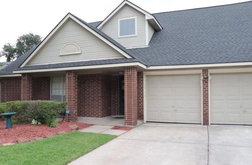 10905 Dogwood Dr, Morgans Point TX  77571-4355 exterior