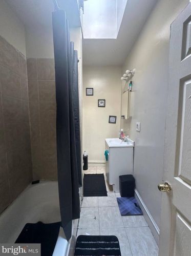 5555 Addison St, Philadelphia PA  19143-1305 exterior