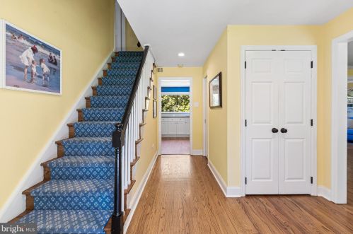 885 Cloverly Rd, Berwyn, PA 19312-1032