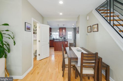 1613 Manton St, Philadelphia PA  19146-3029 exterior