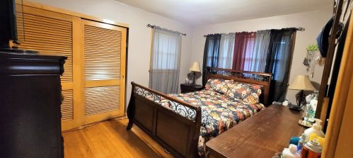 3573 92, Milwaukee WI 53228-1543 exterior