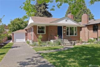 6807 24 Ave, Seattle WA  98115-7037 exterior