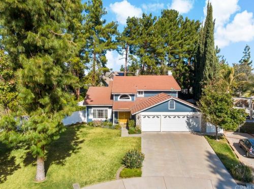 284 Gracefield Way, Riverside, CA 92506-6155
