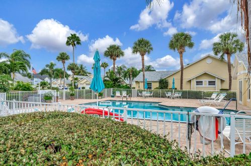 490 9 Pl, Vero Beach FL 32960-6822 exterior