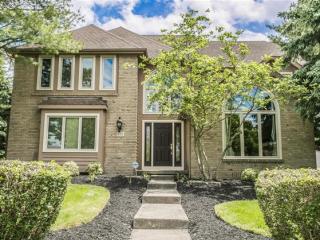 682 Laurel Ridge Dr, Columbus, OH 43230-2196
