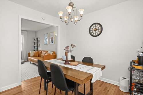 190 Sylvan Knoll Rd, Stamford CT  06902-5356 exterior