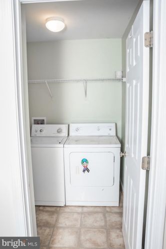 10411 Silver Creek Ct, Spotsylvania VA  22553-4482 exterior