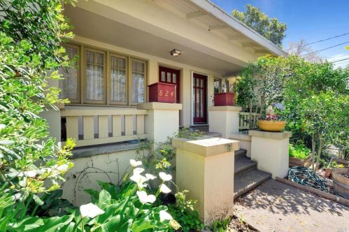 824 Humboldt St, Santa Rosa, CA 95404-3719