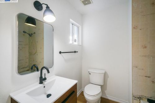 2954 Clearland Cir, West Pittsburg CA  94565-3243 exterior