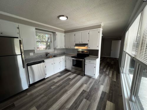 1408 Lafayette Ave, Cayce-West Columbia SC 29033-2606 exterior