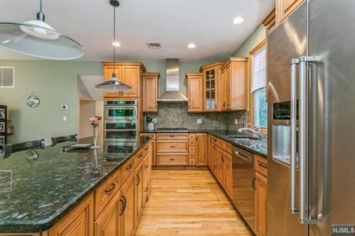 35 Boulevard, Westwood NJ  07675-2042 exterior