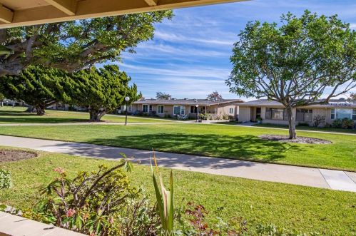 13580 Medinac Ln, Seal Beach, CA 90740-4082