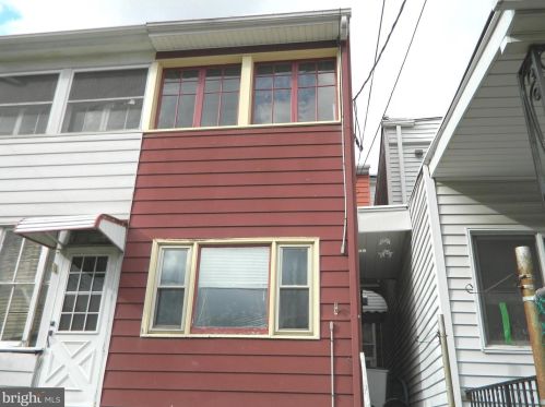 220 Center St, Ashland PA  17921 exterior