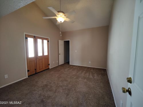 4830 Ferret Dr, Tucson AZ 85742-9543 exterior