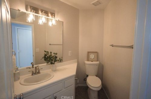 42333 Ridge View Dr, Lancaster CA 93536-7382 exterior