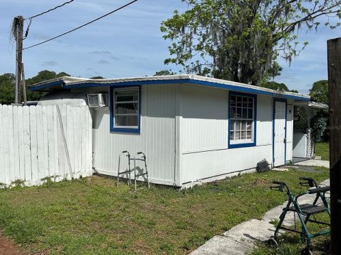 3221 Crutchfield Rd, Lakeland, FL 33805-3805