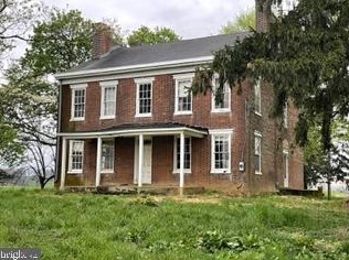 134 Dickinson School Rd, Carlisle, PA 17015-9655