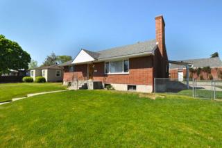 49 Princeton Ave, Spokane WA  99207-1556 exterior
