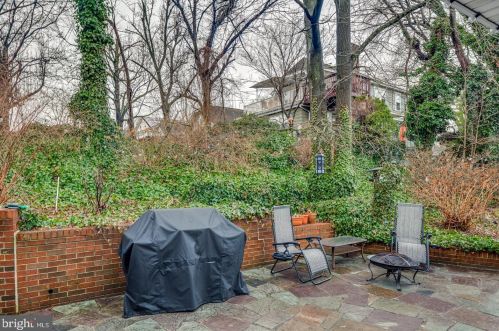 200 Park Dr, Camden NJ  08108-2236 exterior