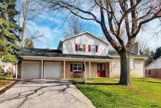 2819 Bradley Ave, Yoe, PA 17313-9403