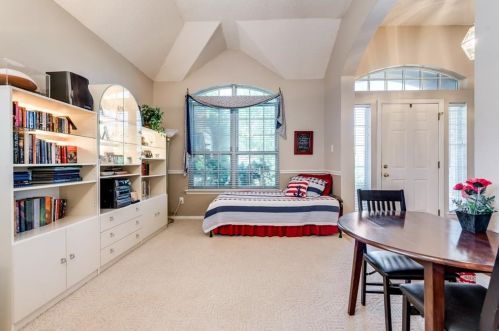 833 Pinnacle Cir, Lewisville TX 75077-2537 exterior