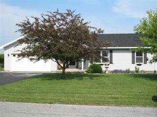1305 Burkholder Rd, Clyde, OH 43410-1207