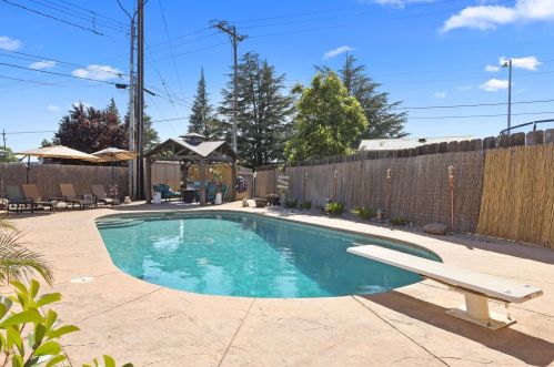1154 Tamarack Dr, Lodi CA  95240-5535 exterior