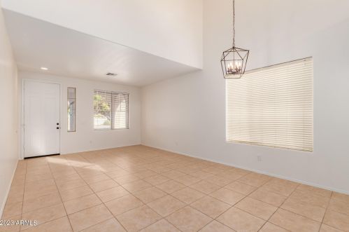 5076 Stonecreek Blvd, Gilbert AZ  85298-6854 exterior