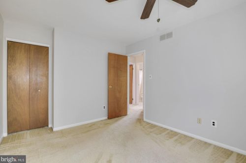 137 Fellowship Ln, Harrison Township NJ  08062-2207 exterior