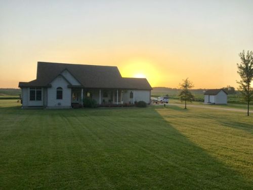 10350 Stratton Rd, Salem, OH 44460-9641