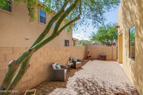 7635 Granite Hill Dr, Tucson, AZ 85757-8708