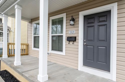 3321 Graydon Ave, Cincinnati, OH 45207-1801
