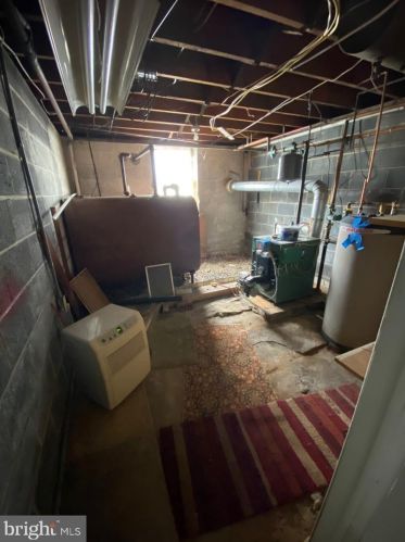 825 Elizabeth Dr, Molino PA  17961-1503 exterior